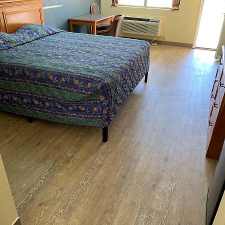 Guest Inn And Suites Houston Ruang foto