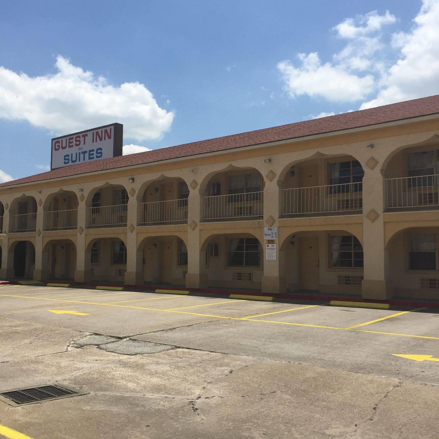 Guest Inn And Suites Houston Bagian luar foto