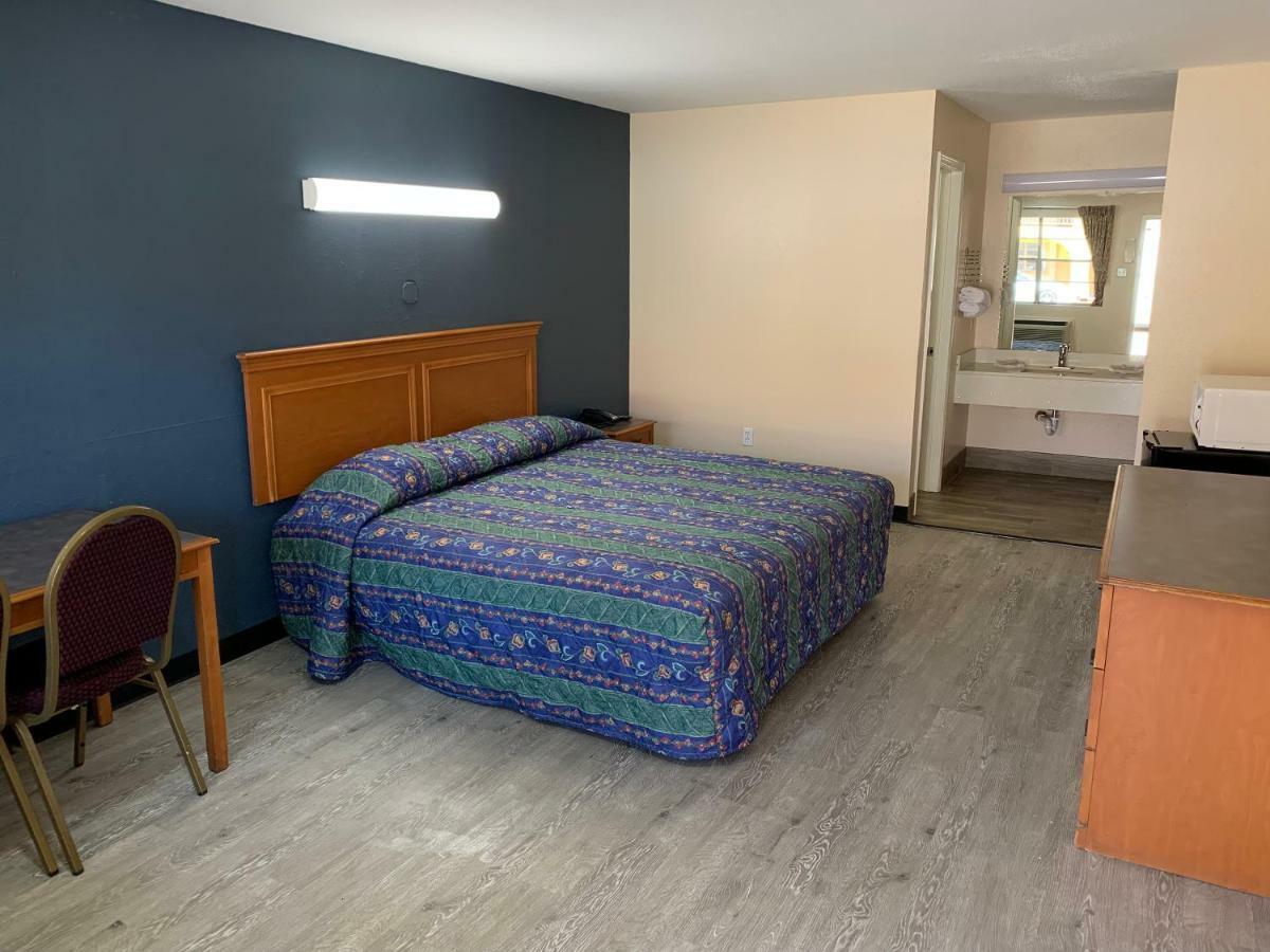Guest Inn And Suites Houston Ruang foto